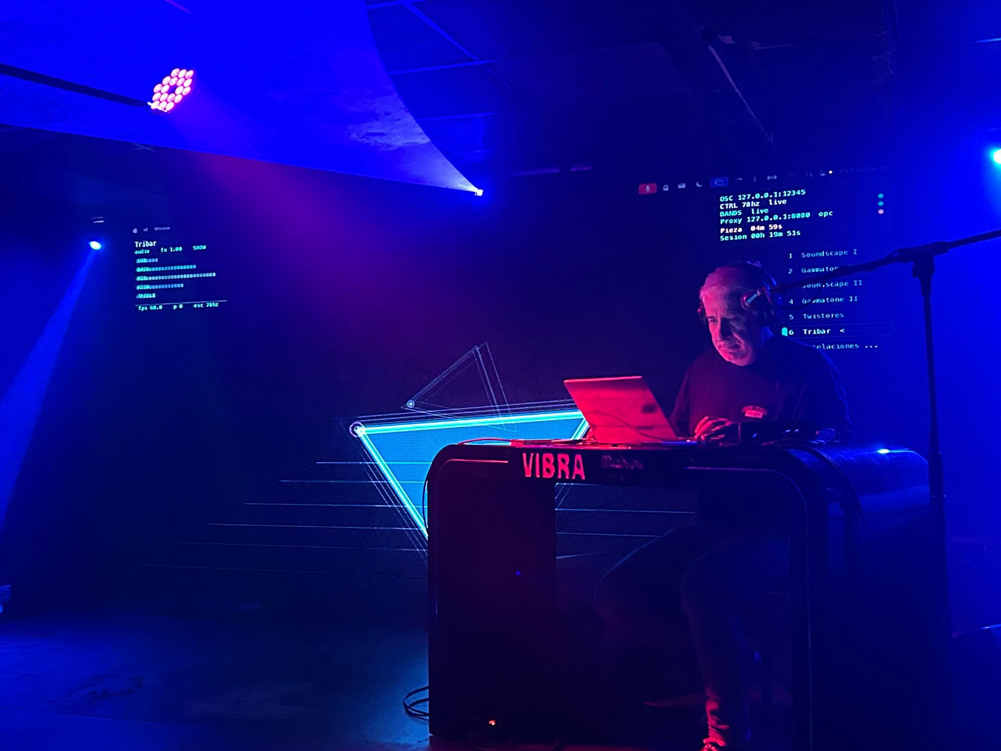 Sesión live coding Schmidt — Sala SuperSonic, Vigo, 3 abr 2026
