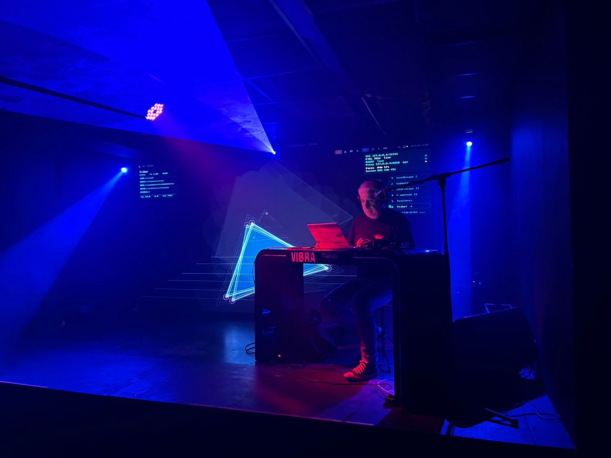 Sesión live coding Schmidt — Sala SuperSonic, Vigo, 3 abr 2026